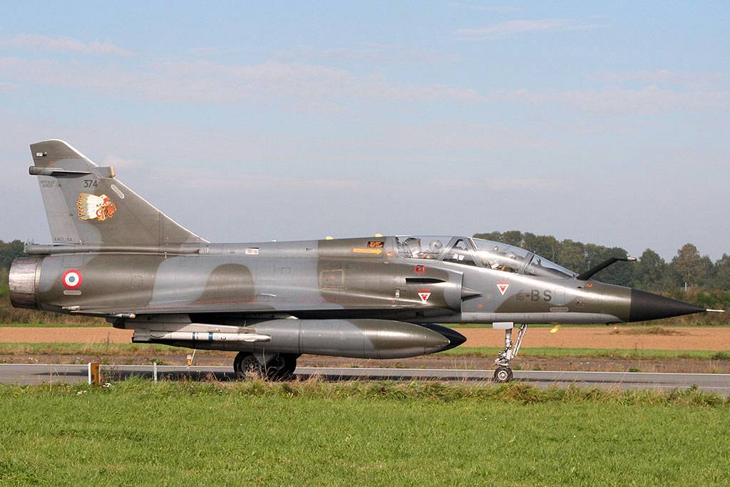 EBFS060928 4-BS Mirage 2000 FrAF PD 374/4-BS Mirage 2000N EC02.004 FrAF (C) 28/09/06 Boucac